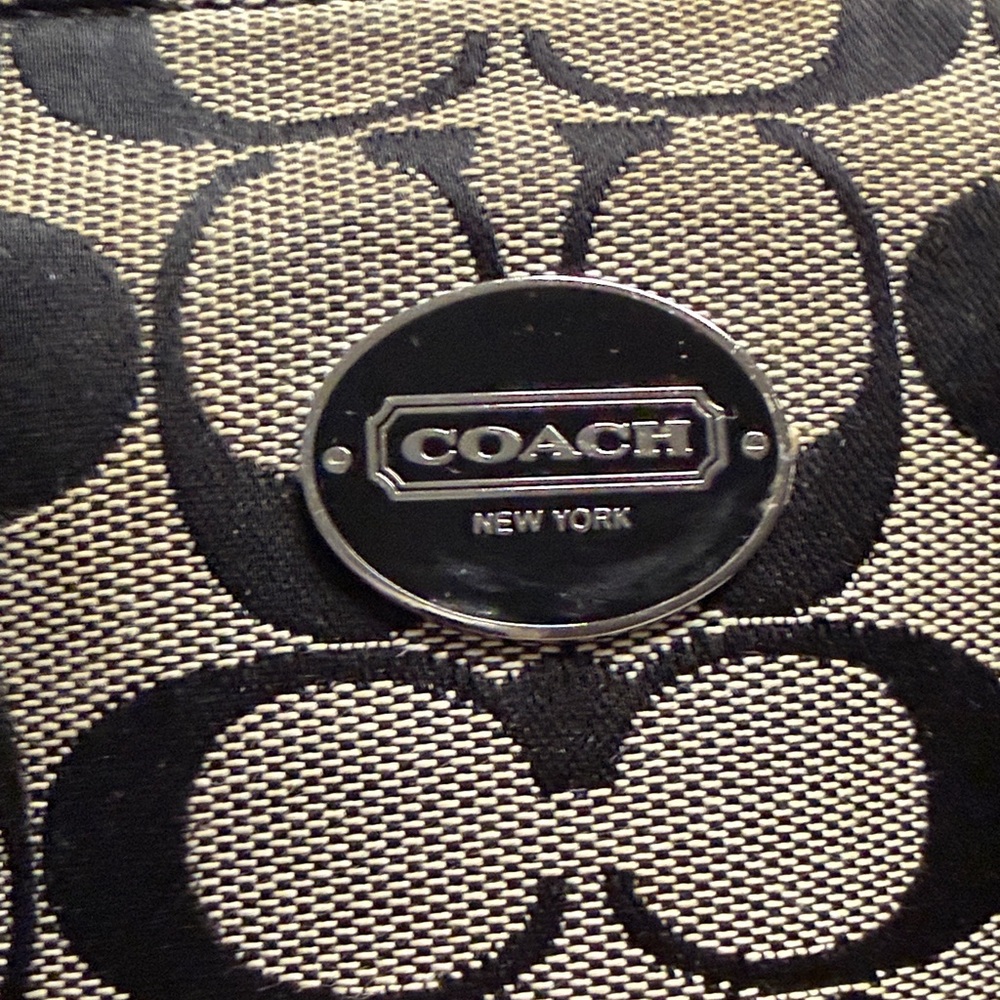 Coach Black and Cream Signature Tote - Picture 8 of 9